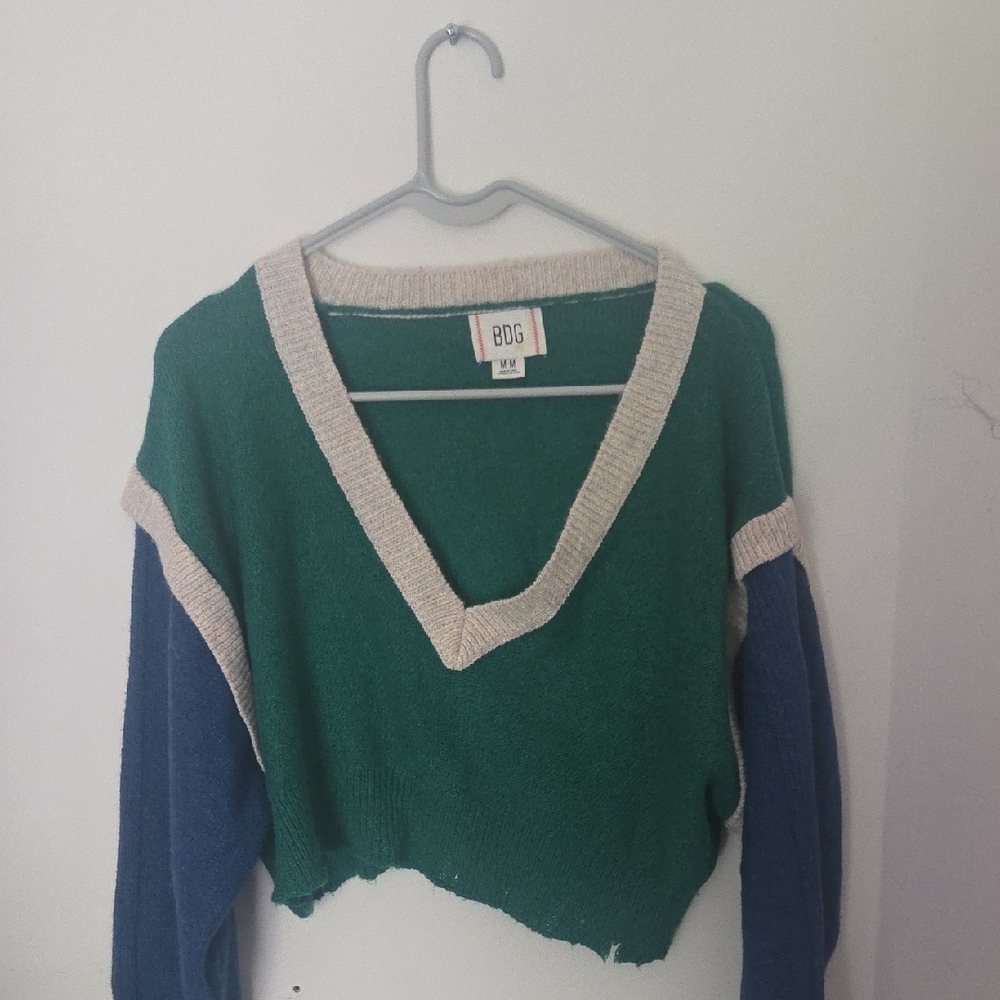 BDG V-Neck Sweater in Green and Blue